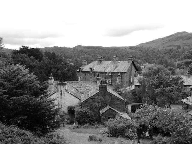 Dove Cottage puutarhan suunnasta